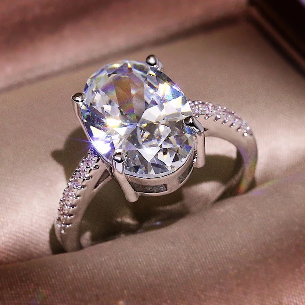 New 925 Oval 6 Ct Zircon Ring - Picture 4 of 7